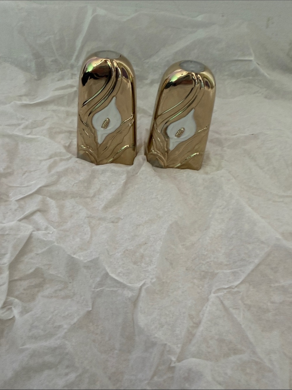 Gold tarnish resistant Floral Salt and Pepper Shakers